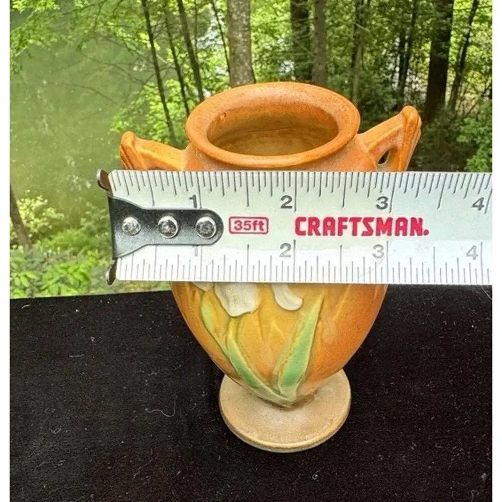 Lovely Vintage 1950’s Roseville Pink Iris Pattern Orange Ceramic Vase -A72